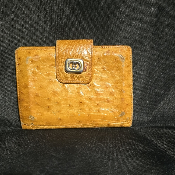 Gucci Tan Leather Wallet - Picture 1 of 4
